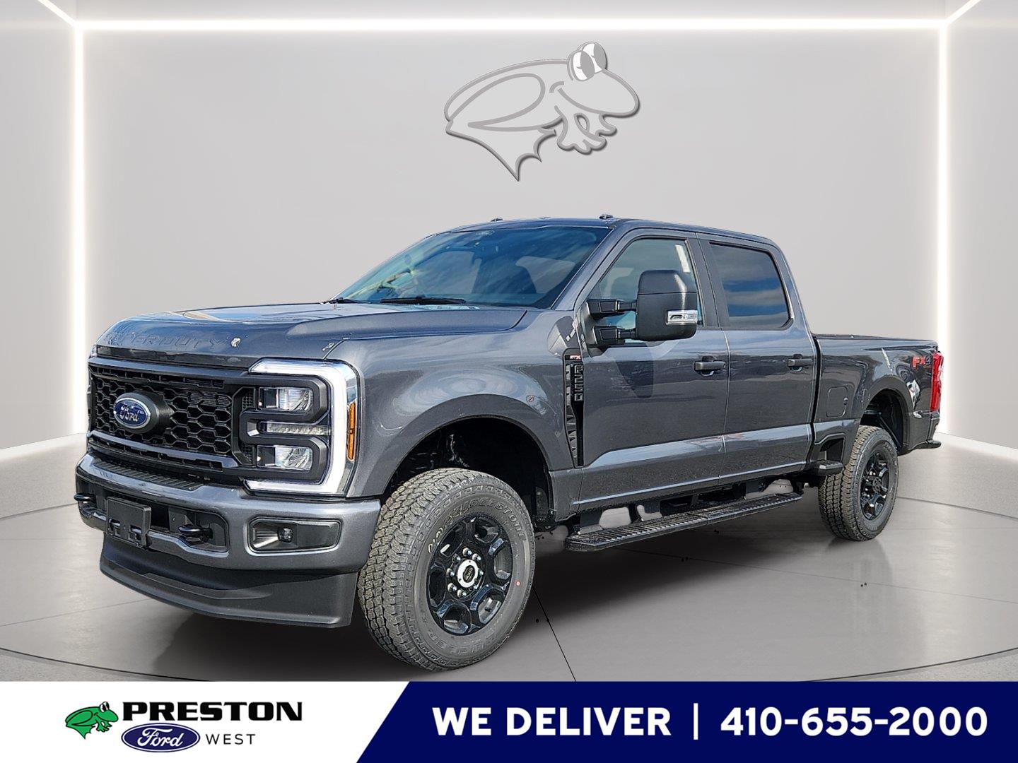 Carbonized Gray 2026 Ford F-250 Super Duty Pickup Truck Four-Wheel Drive Automatic