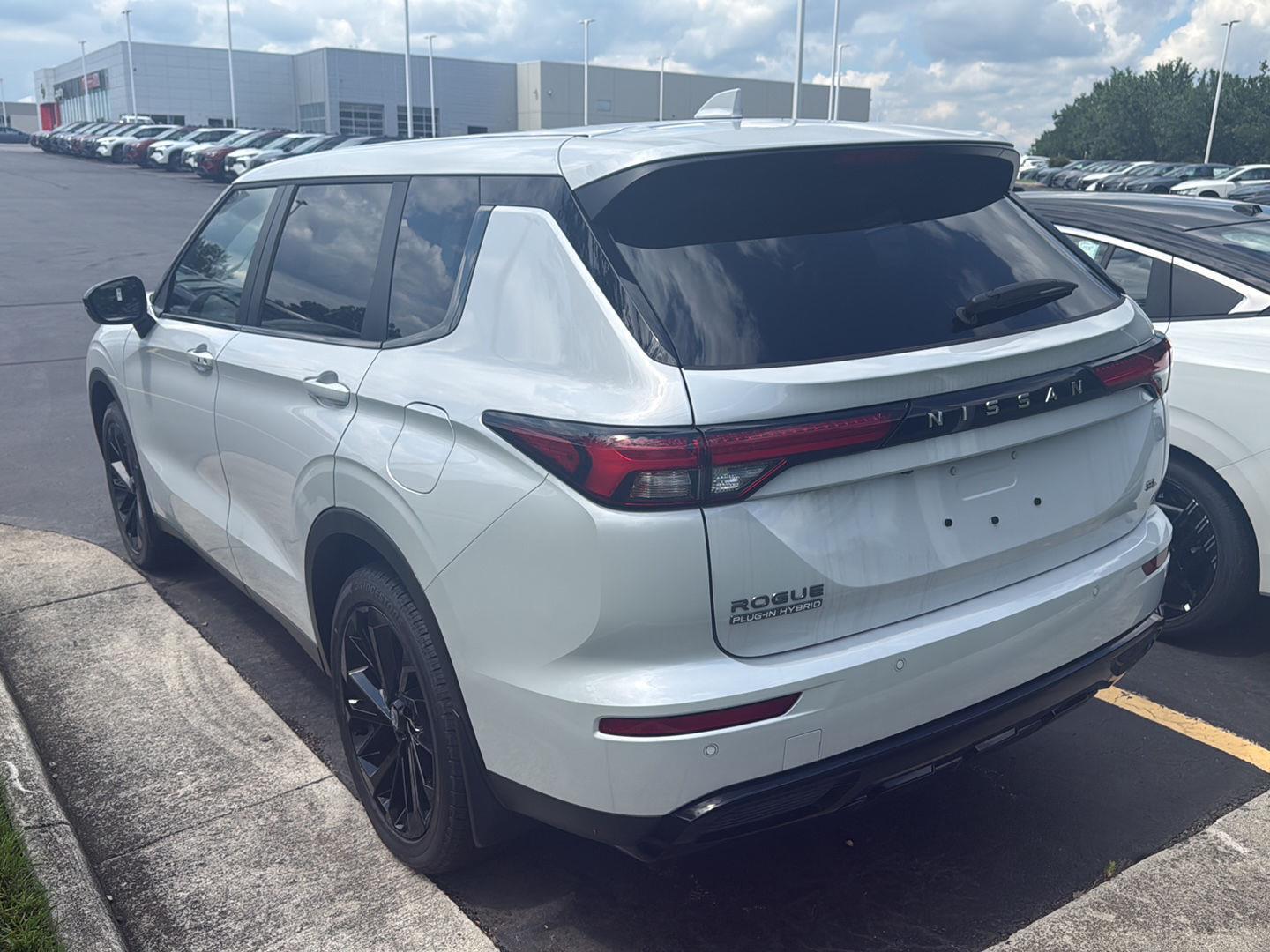 New 2026 Nissan Rogue Plug-in Hybrid SUV