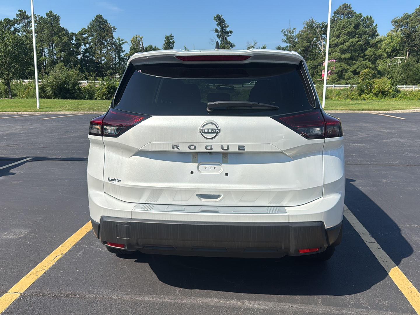 2026 Nissan Rogue SV - Photo 3