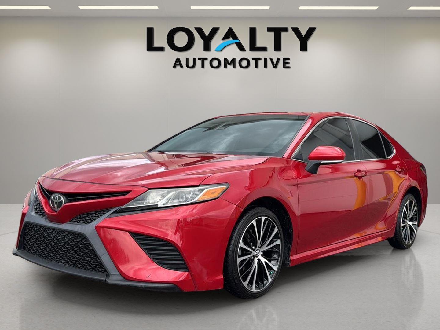2019 Toyota Camry 2.5 Auto SE's photo