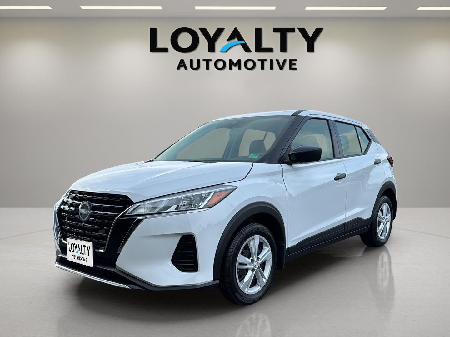 2025 Nissan Kicks Play 1.6 FWD's photo