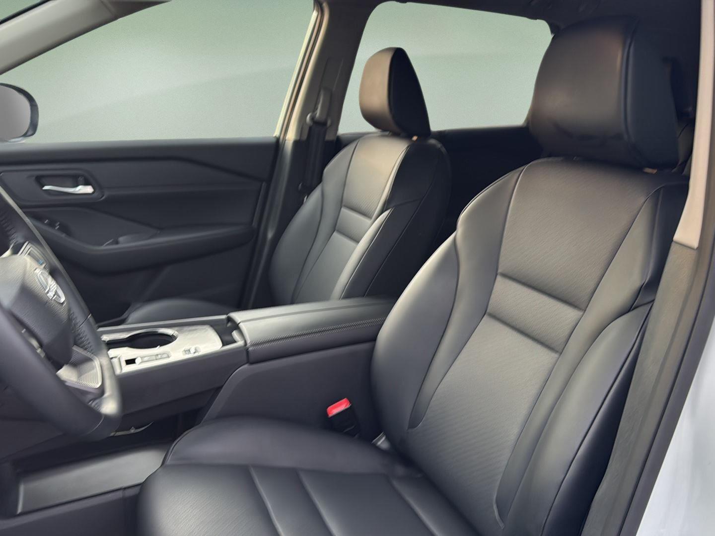 Used 2025 Nissan Rogue SUV