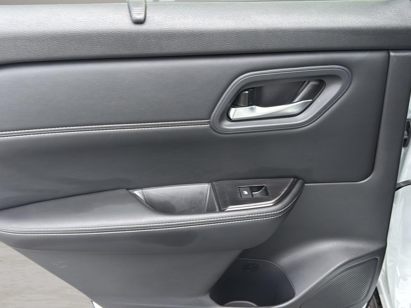 Used 2025 Nissan Rogue SUV