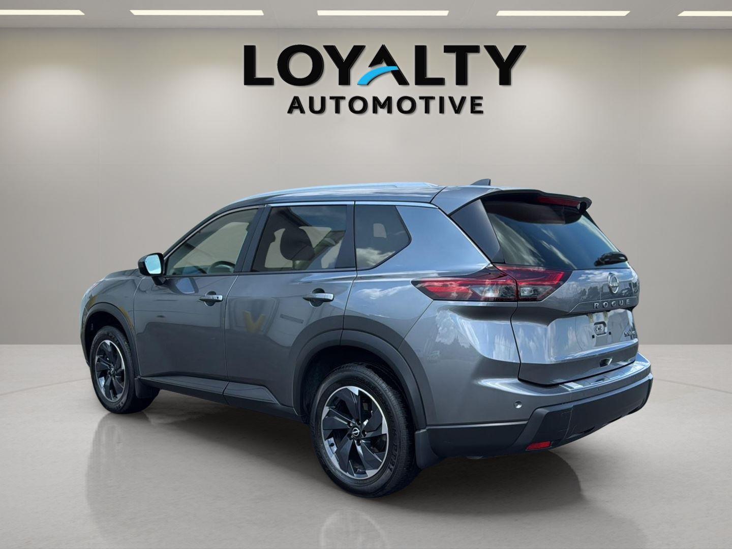 Used 2024 Nissan Rogue SUV