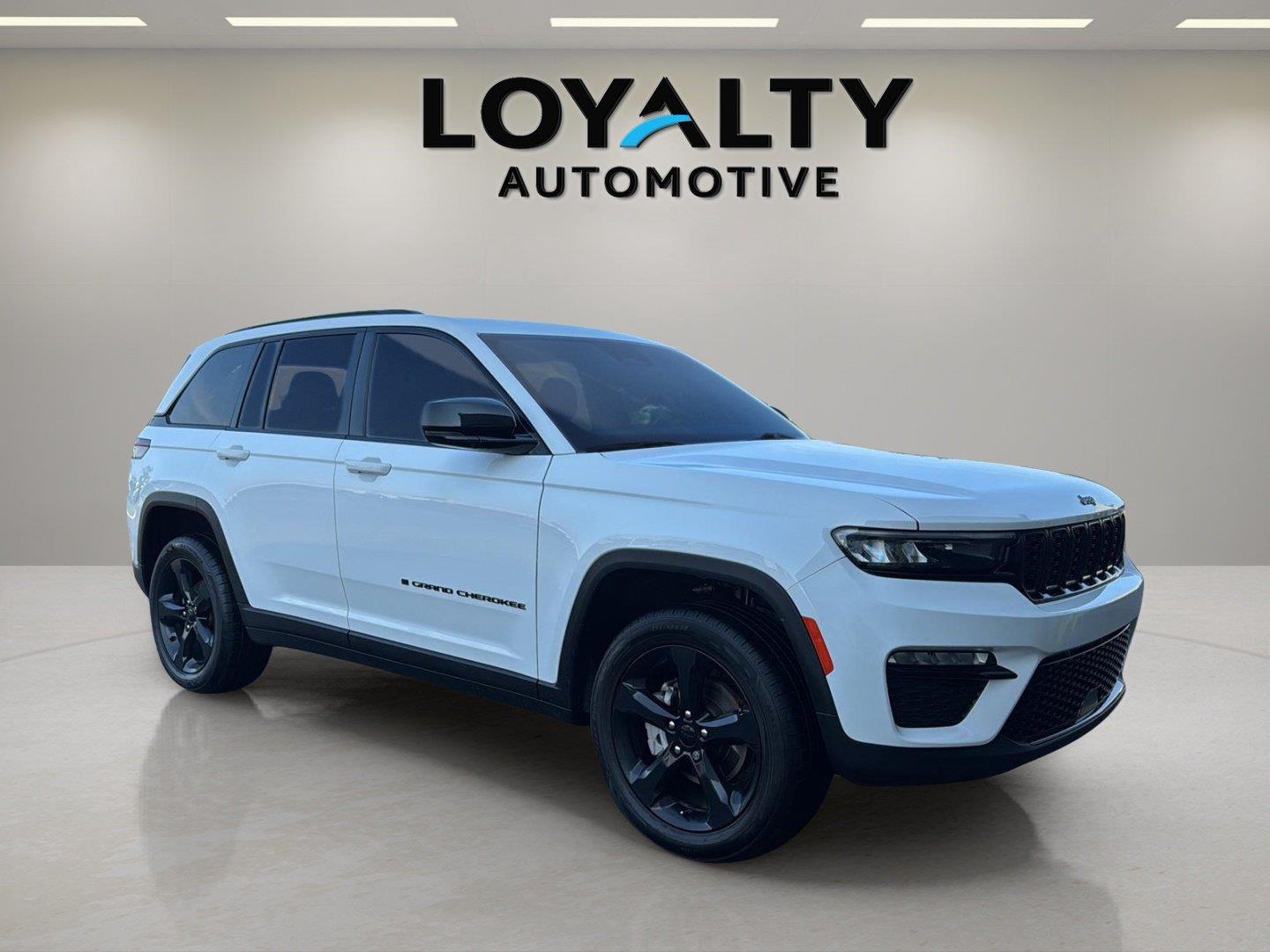 Used 2023 Jeep Grand Cherokee SUV