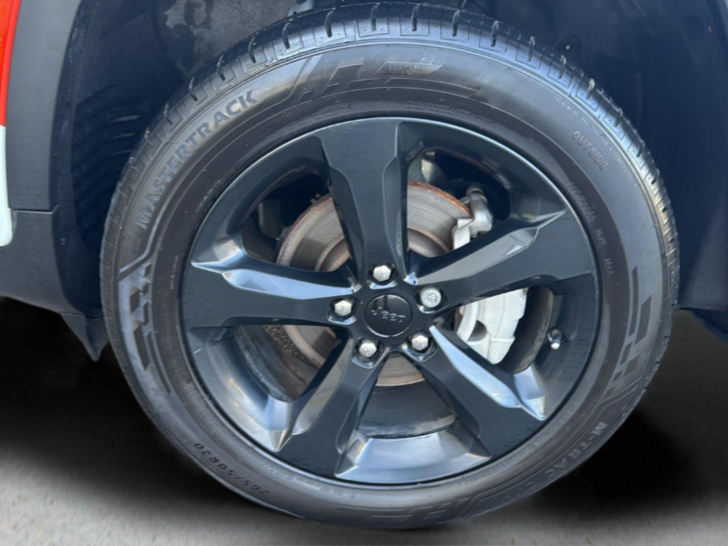 Used 2023 Jeep Grand Cherokee SUV