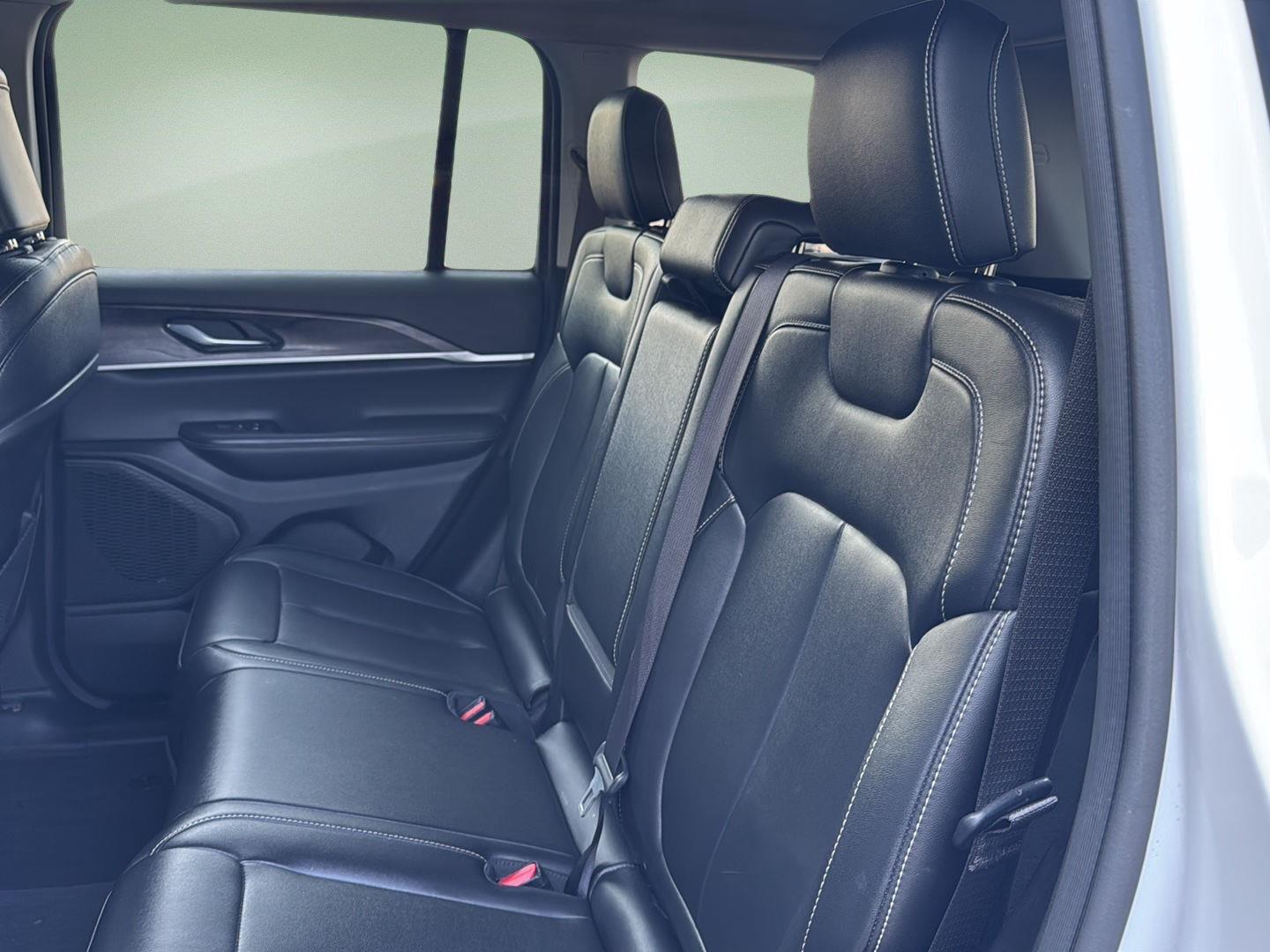 Used 2023 Jeep Grand Cherokee SUV