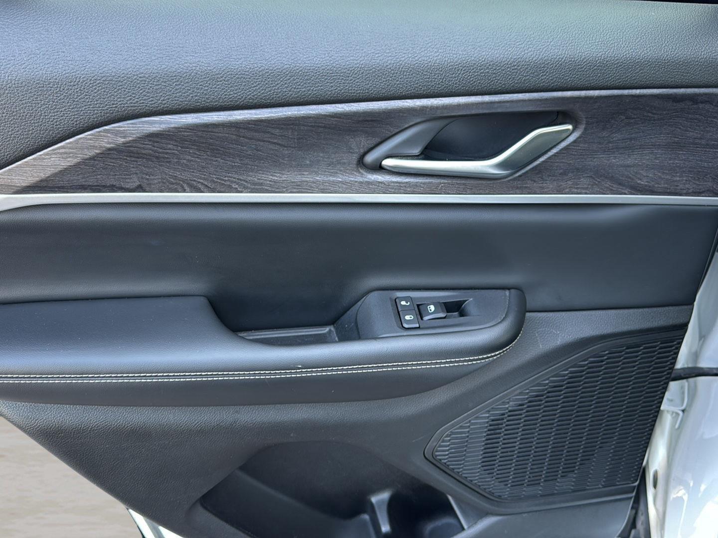 Used 2023 Jeep Grand Cherokee SUV