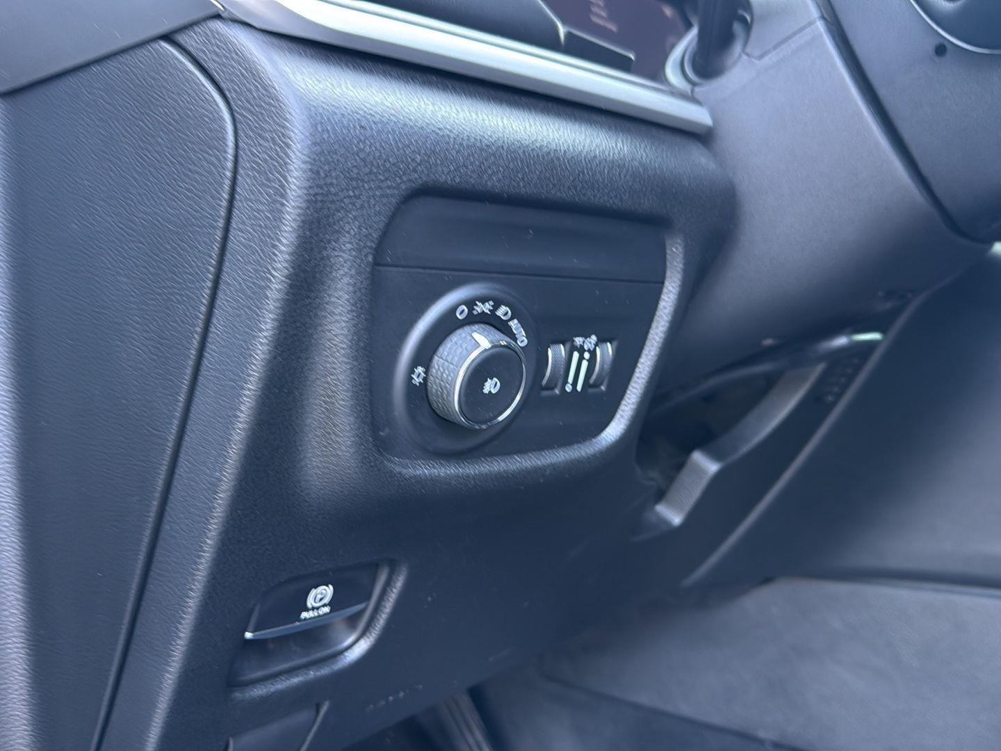 Used 2023 Jeep Grand Cherokee SUV