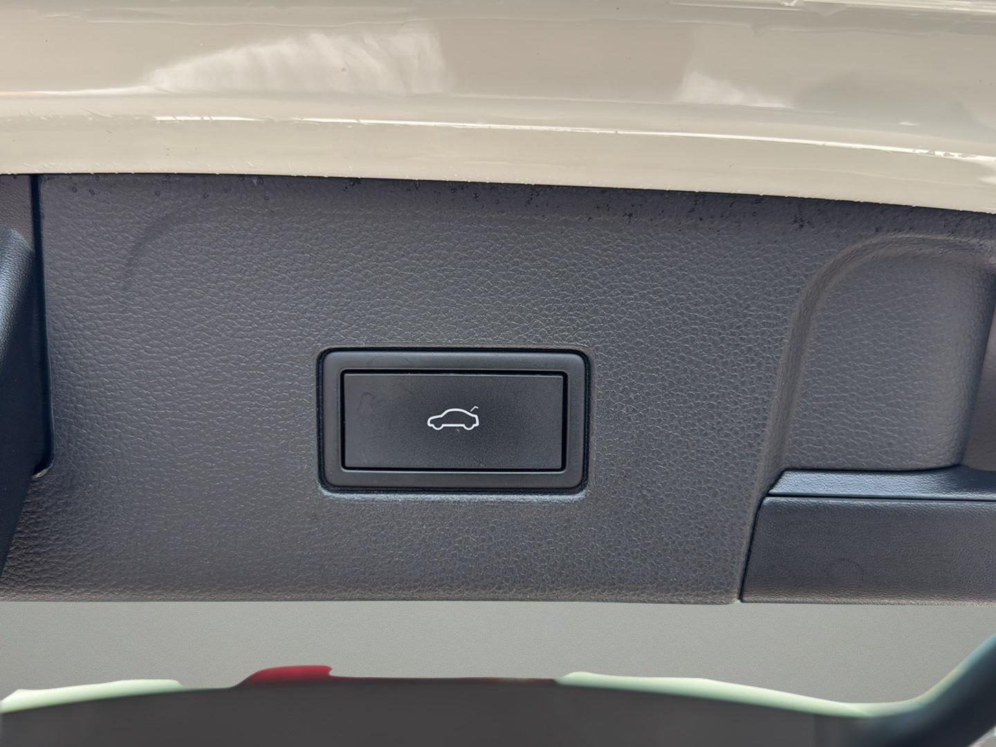 Used 2023 Volkswagen Atlas SUV
