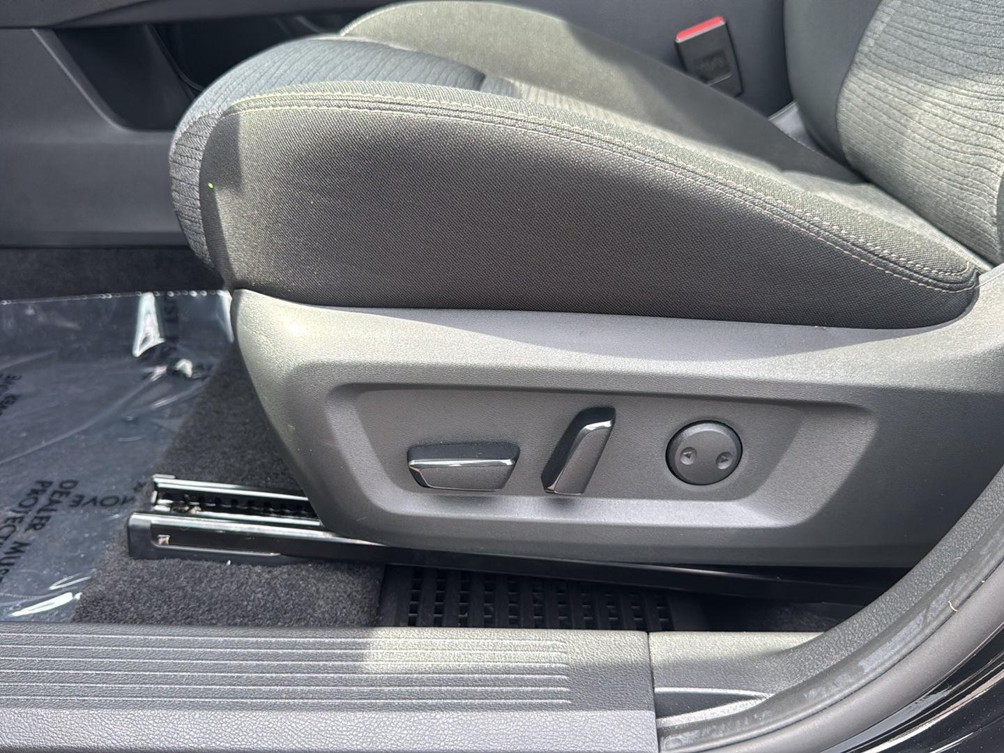 Used 2023 Nissan Rogue SUV