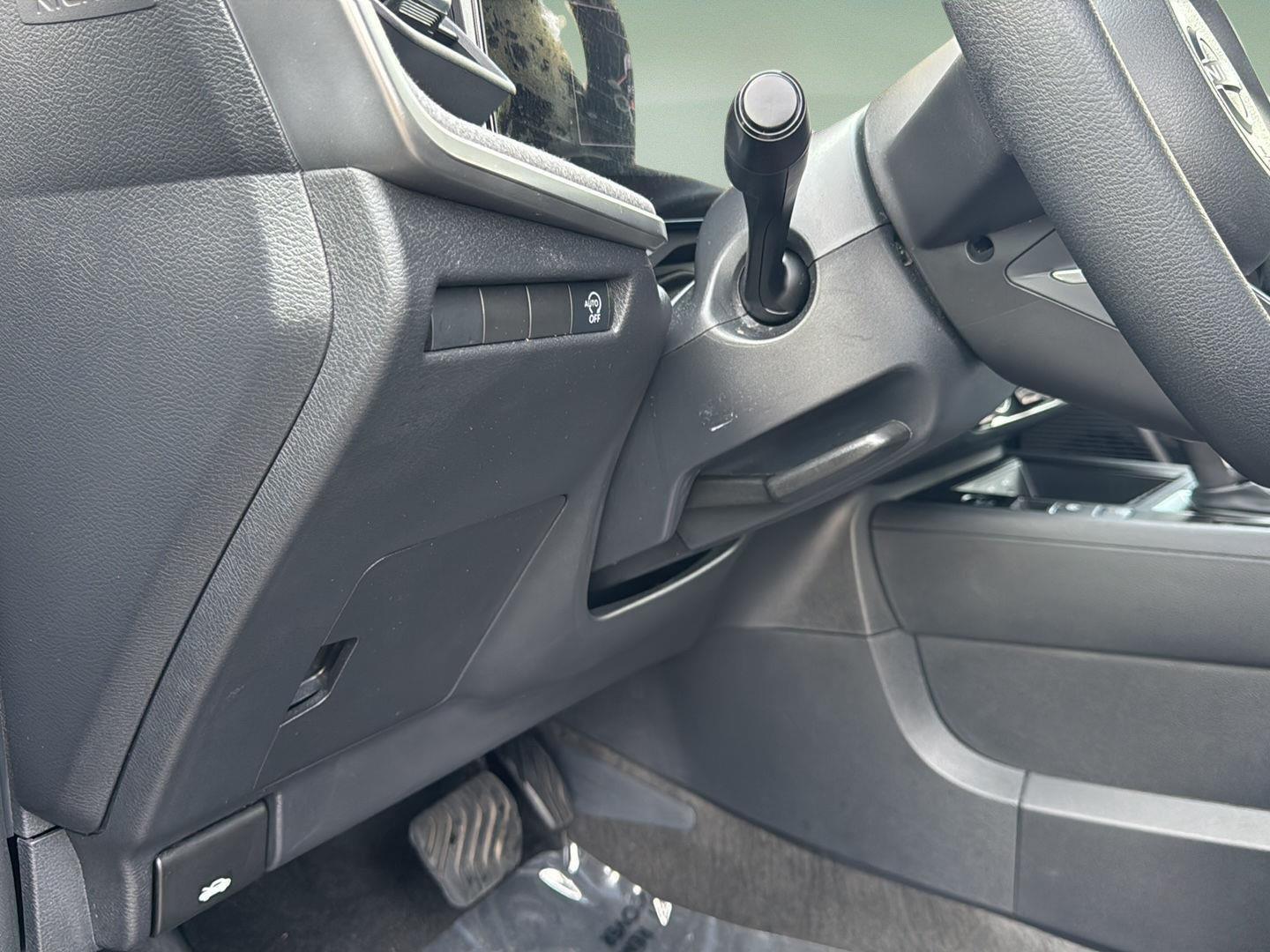 Used 2025 Nissan Kicks SUV