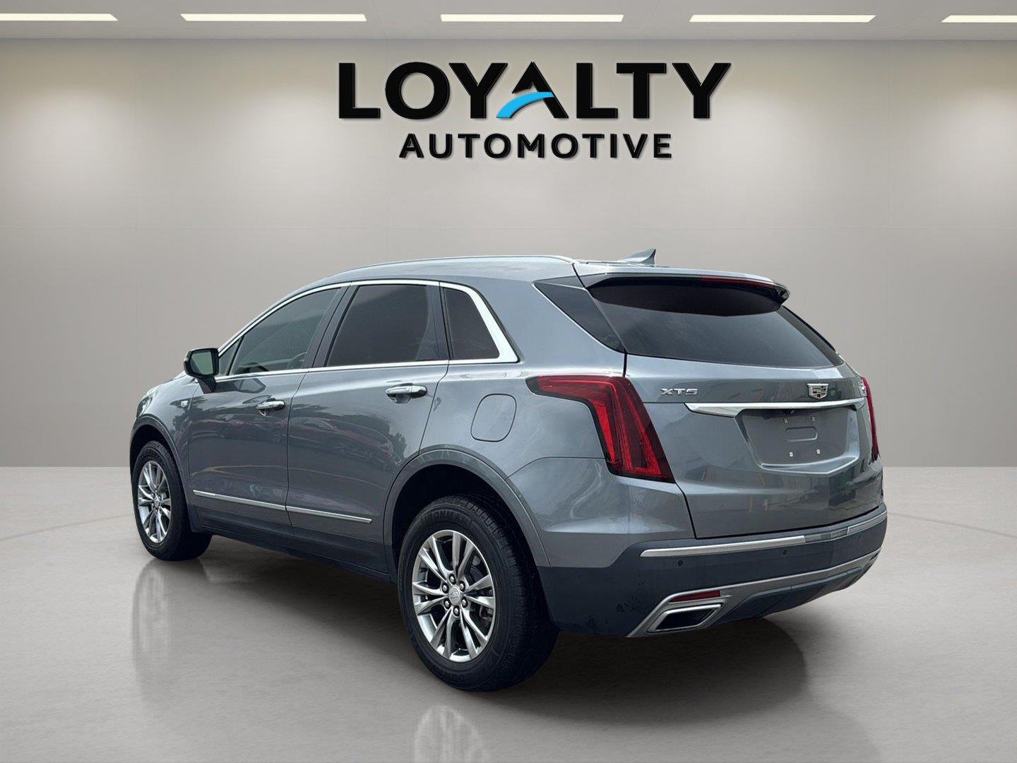 Used 2021 Cadillac XT5 Sedan