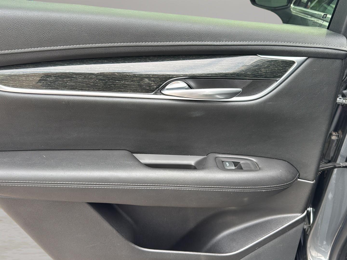 Used 2021 Cadillac XT5 Sedan