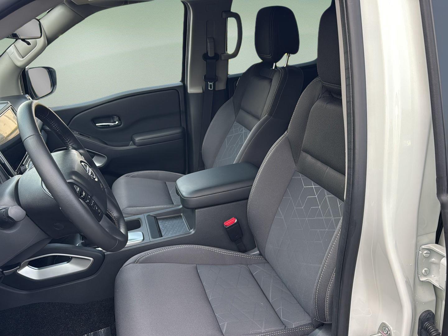 Used 2025 Nissan Frontier Truck