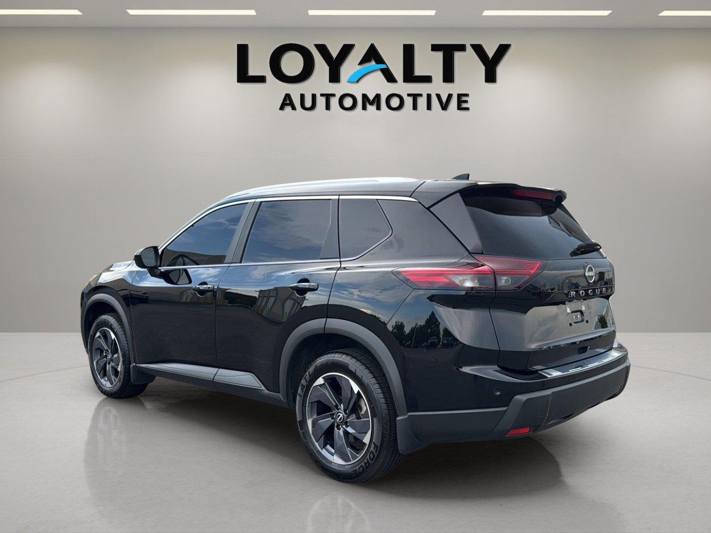 Used 2025 Nissan Rogue SUV