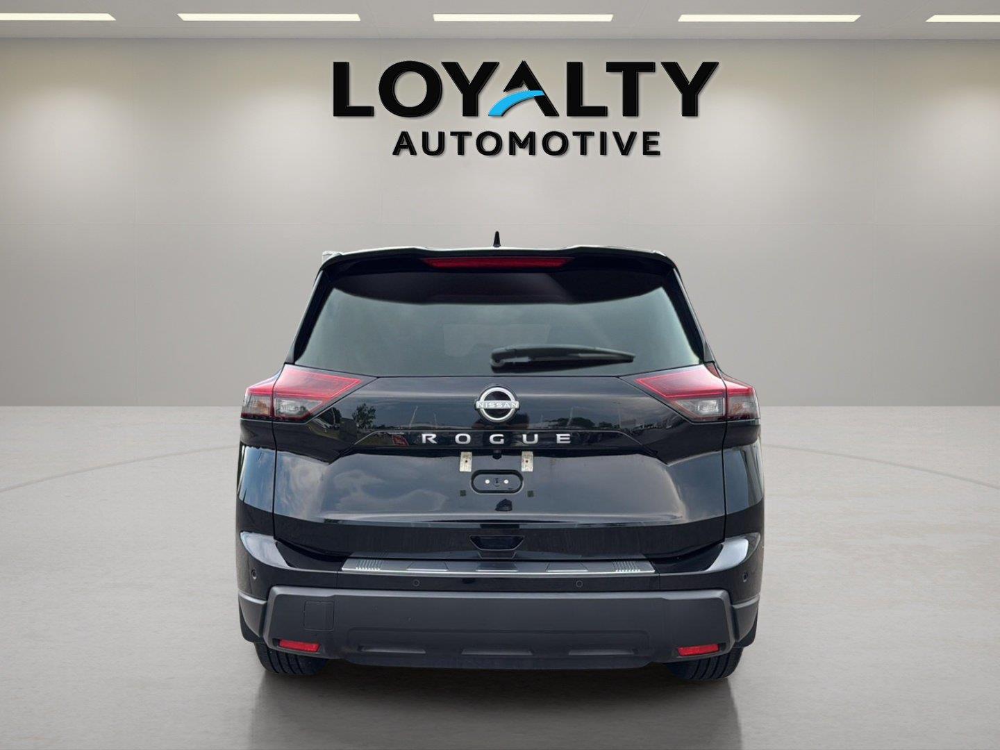 Used 2025 Nissan Rogue SUV