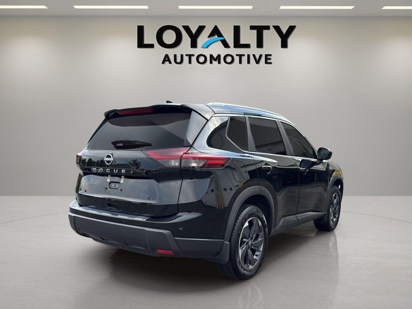 Used 2025 Nissan Rogue SUV