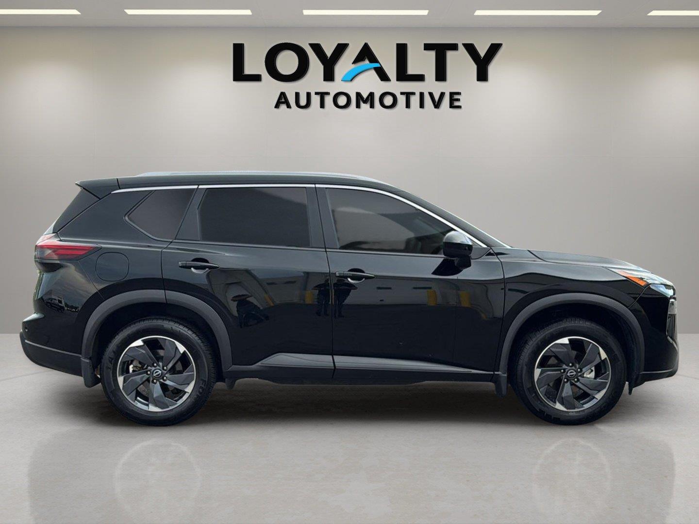 Used 2025 Nissan Rogue SUV