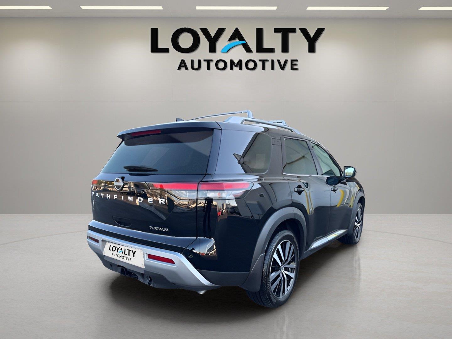 Used 2025 Nissan Pathfinder SUV