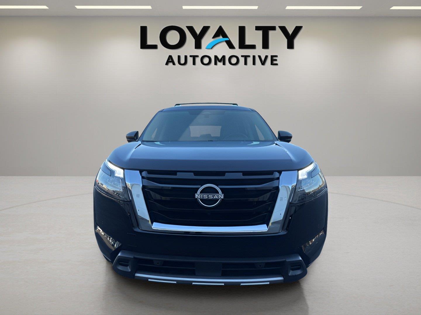 Used 2025 Nissan Pathfinder SUV
