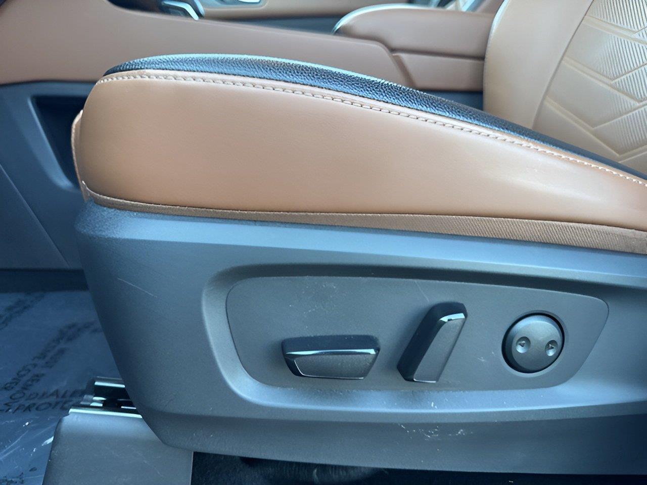 Used 2025 Nissan Pathfinder SUV