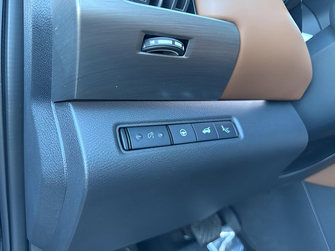 Used 2025 Nissan Pathfinder SUV