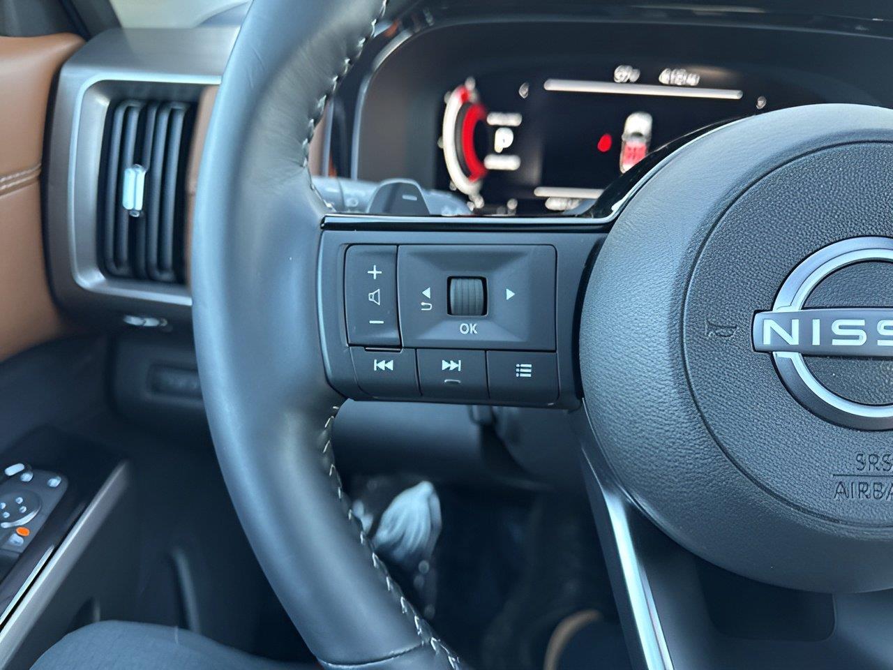 Used 2025 Nissan Pathfinder SUV