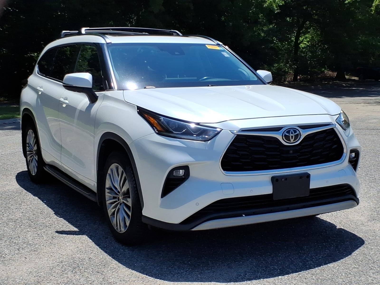 Used 2021 Blizzard Pearl Toyota Platinum image 6
