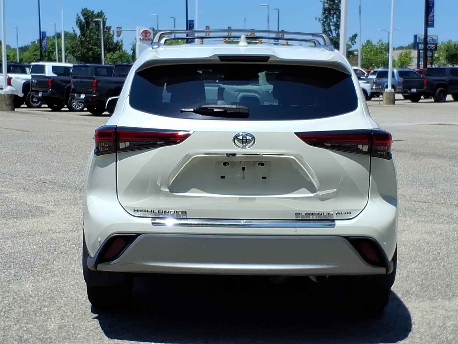Used 2021 Blizzard Pearl Toyota Platinum image 13