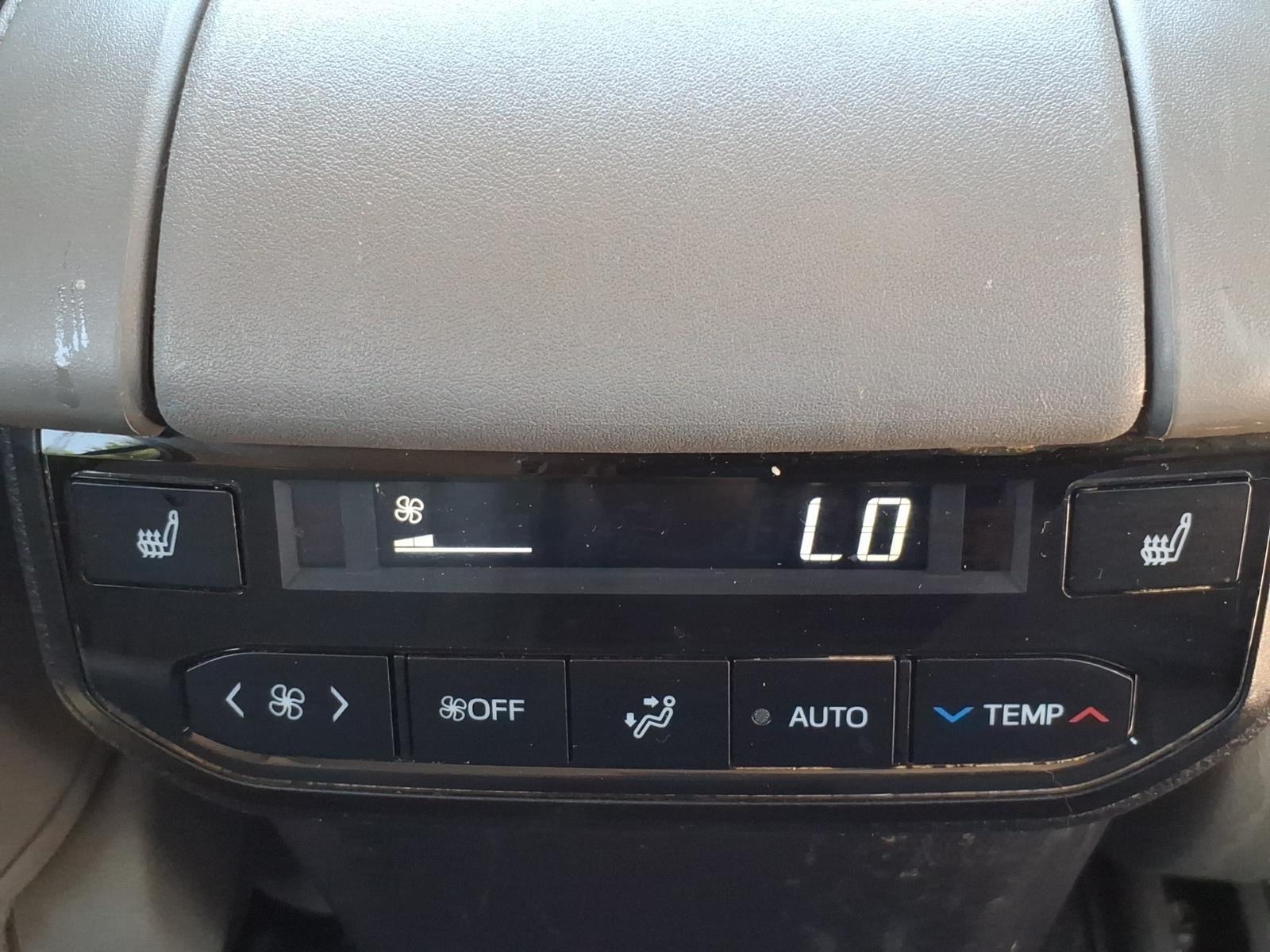 Used 2021 Blizzard Pearl Toyota Platinum image 26