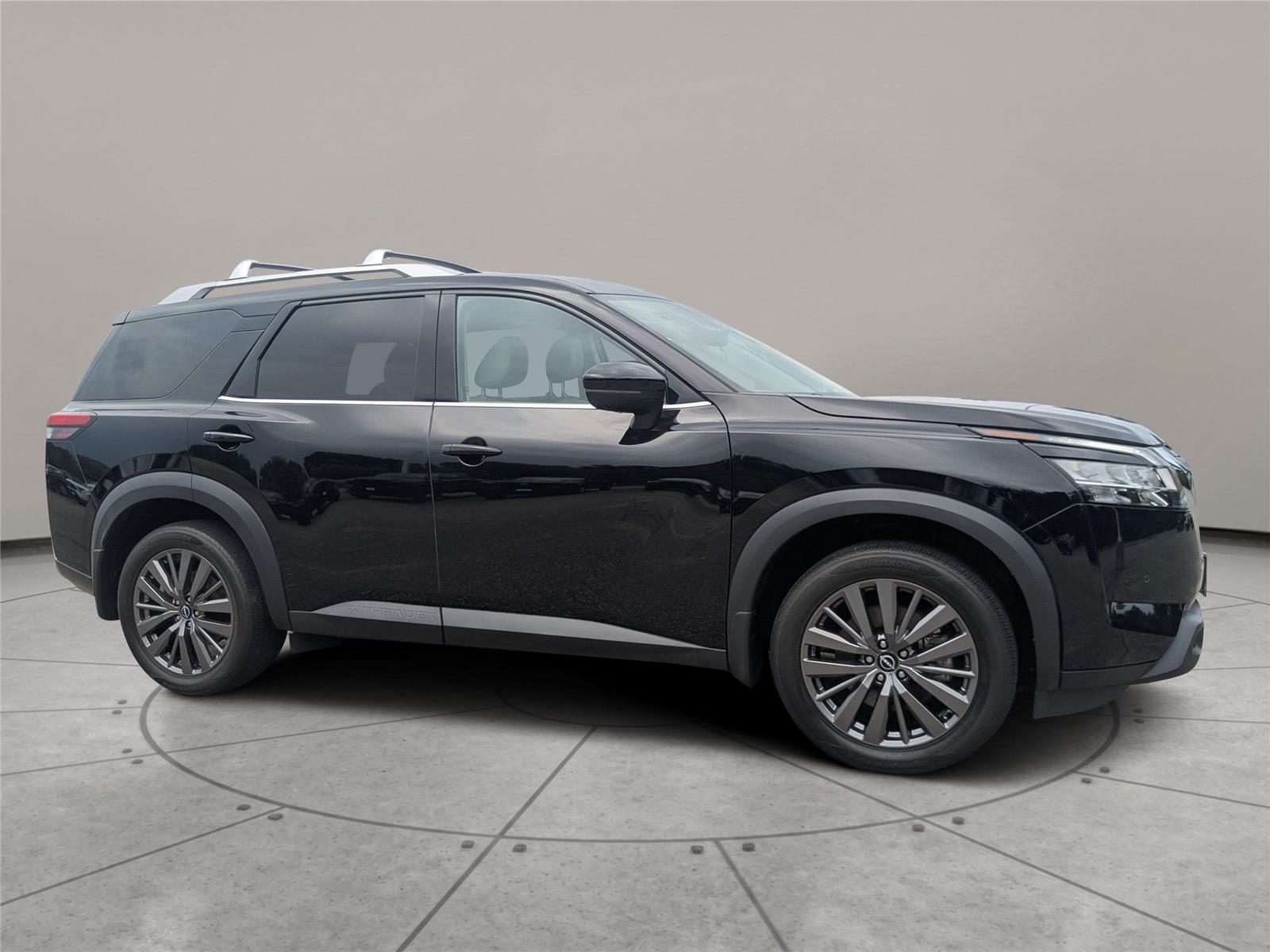 2024 Nissan Pathfinder SL FWD