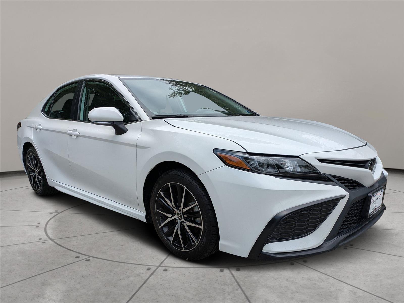 2023 Toyota Camry Sedan