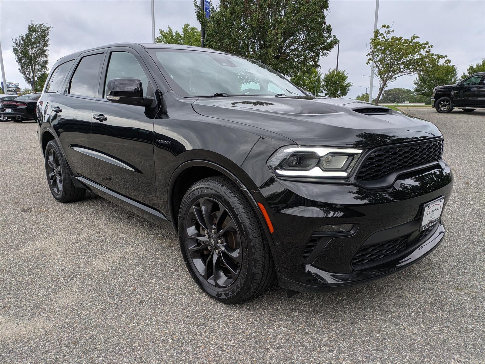 DB Black Clearcoat 2022 Dodge Durango SUV / Crossover All-Wheel Drive 8-Speed Automatic
