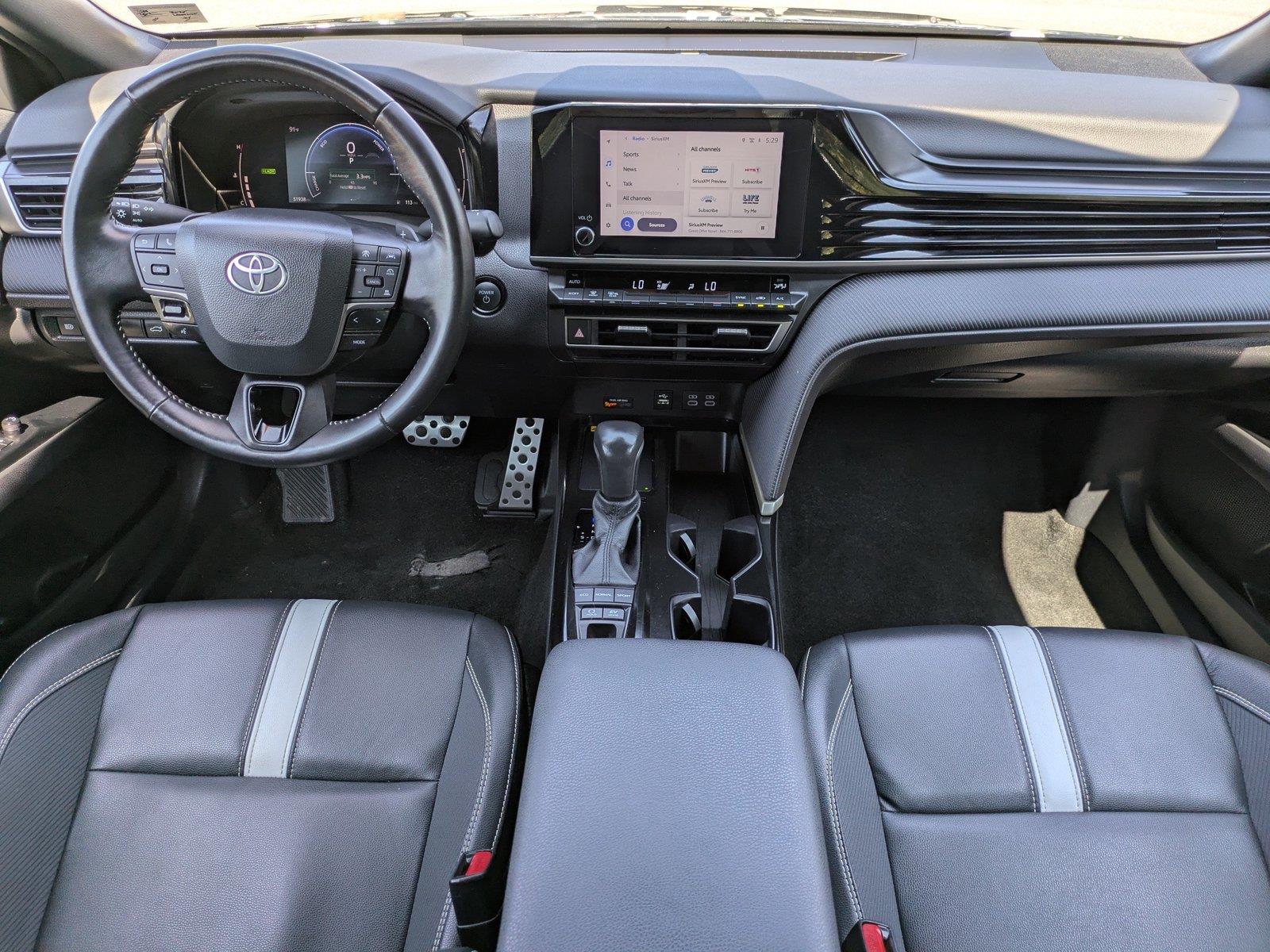 Used 2025  Toyota SE image 14