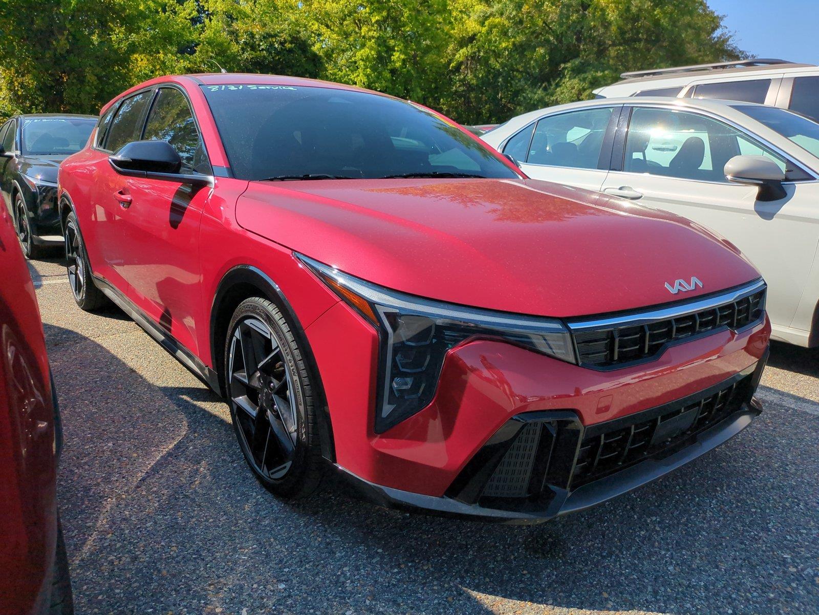 Used 2026 Currant Red Kia GT-Line image 2