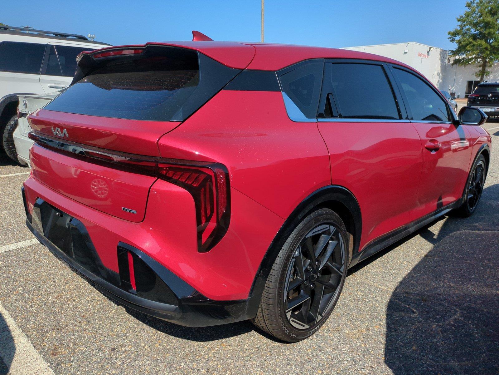 Used 2026 Currant Red Kia GT-Line image 3