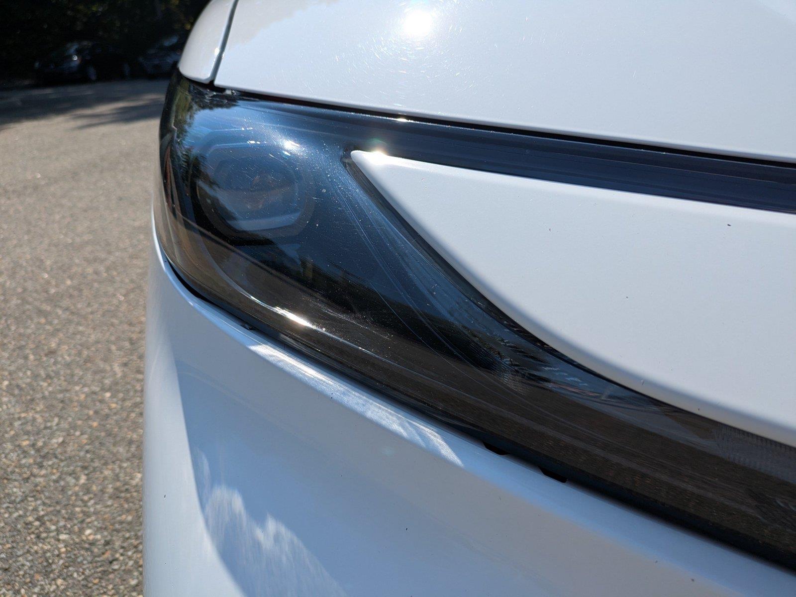 Used 2025  Toyota SE image 10