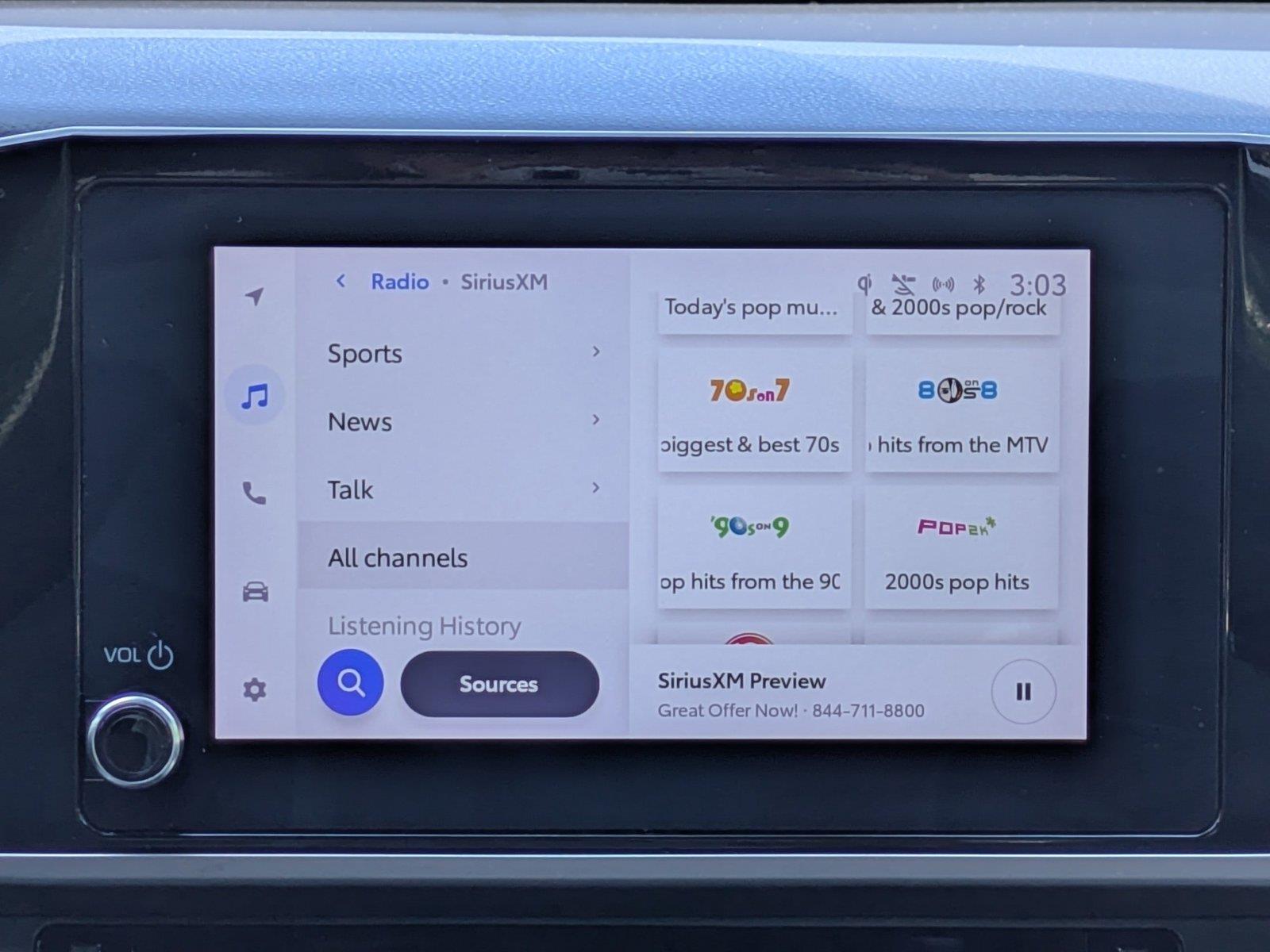 Used 2025  Toyota SE image 17