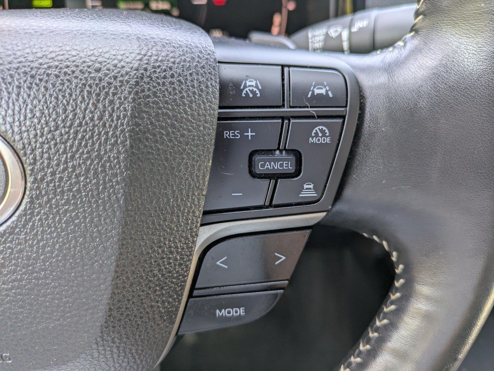 Used 2025  Toyota SE image 23