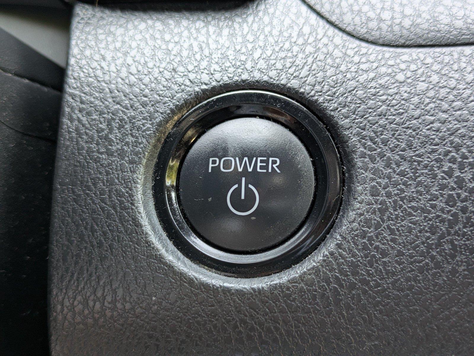 Used 2025  Toyota SE image 25