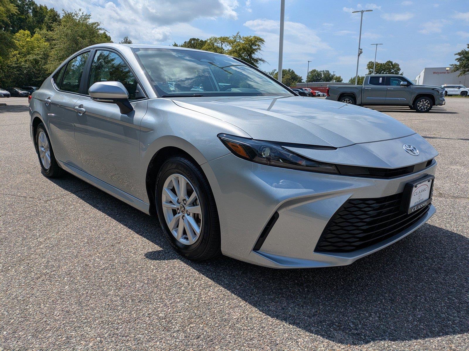  2025 Toyota Camry Sedan Front-Wheel Drive Continuously Variable Transmission