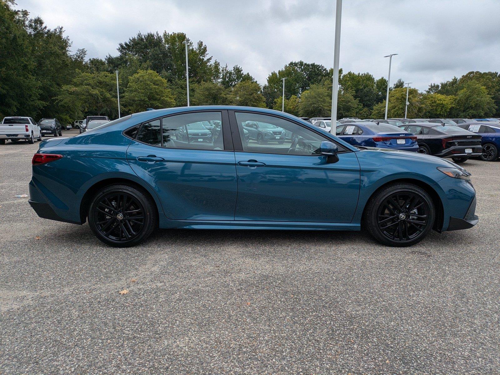 Certified Used 2026 Ocean Gem Toyota SE image 3