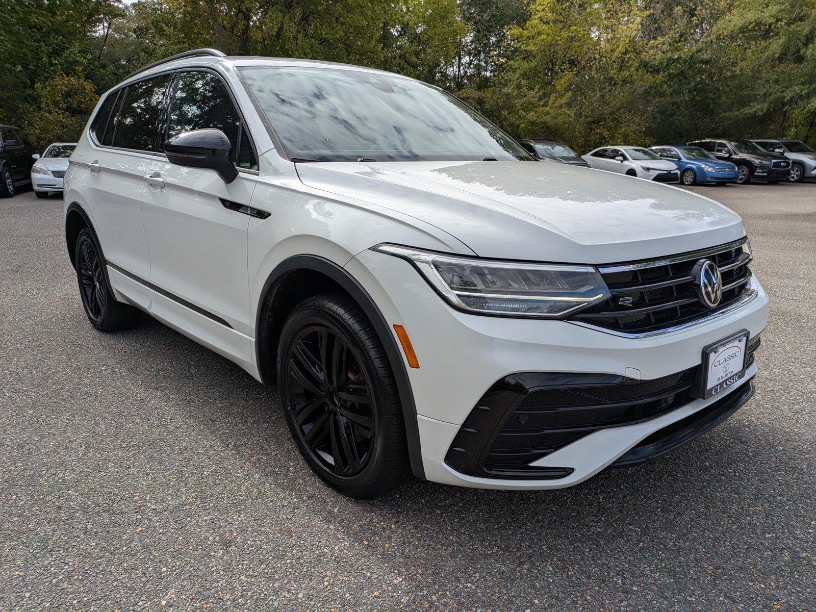 Pure White 2022 Volkswagen Tiguan SUV / Crossover All-Wheel Drive Automatic