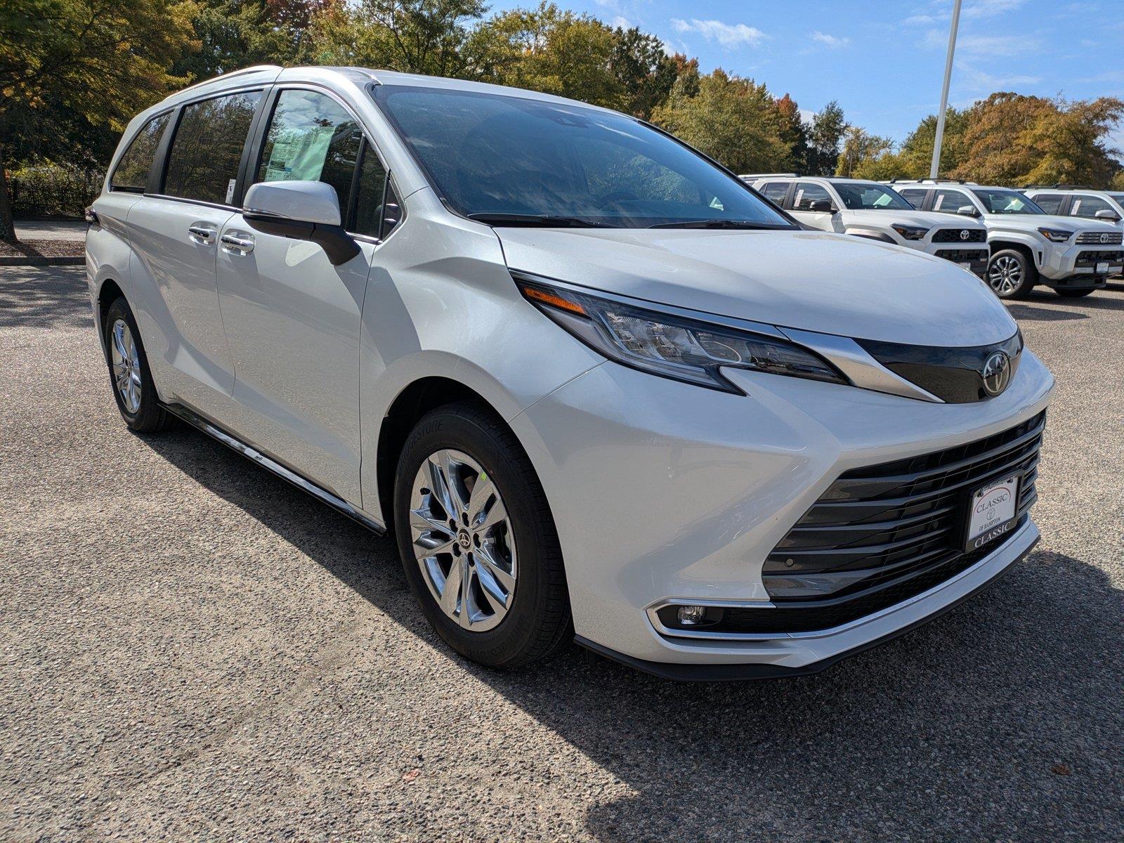White (Wind Chill Pearl) 2026 Toyota Sienna Minivan All-Wheel Drive Continuously Variable Transmission