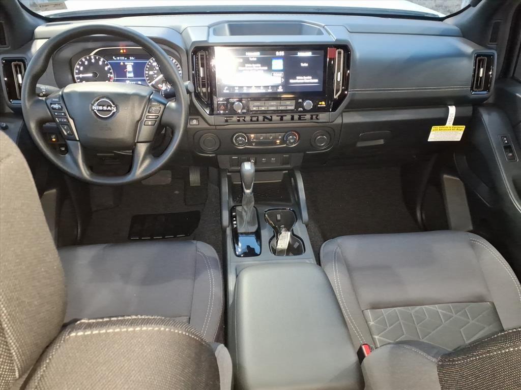 View vehicle photo 7