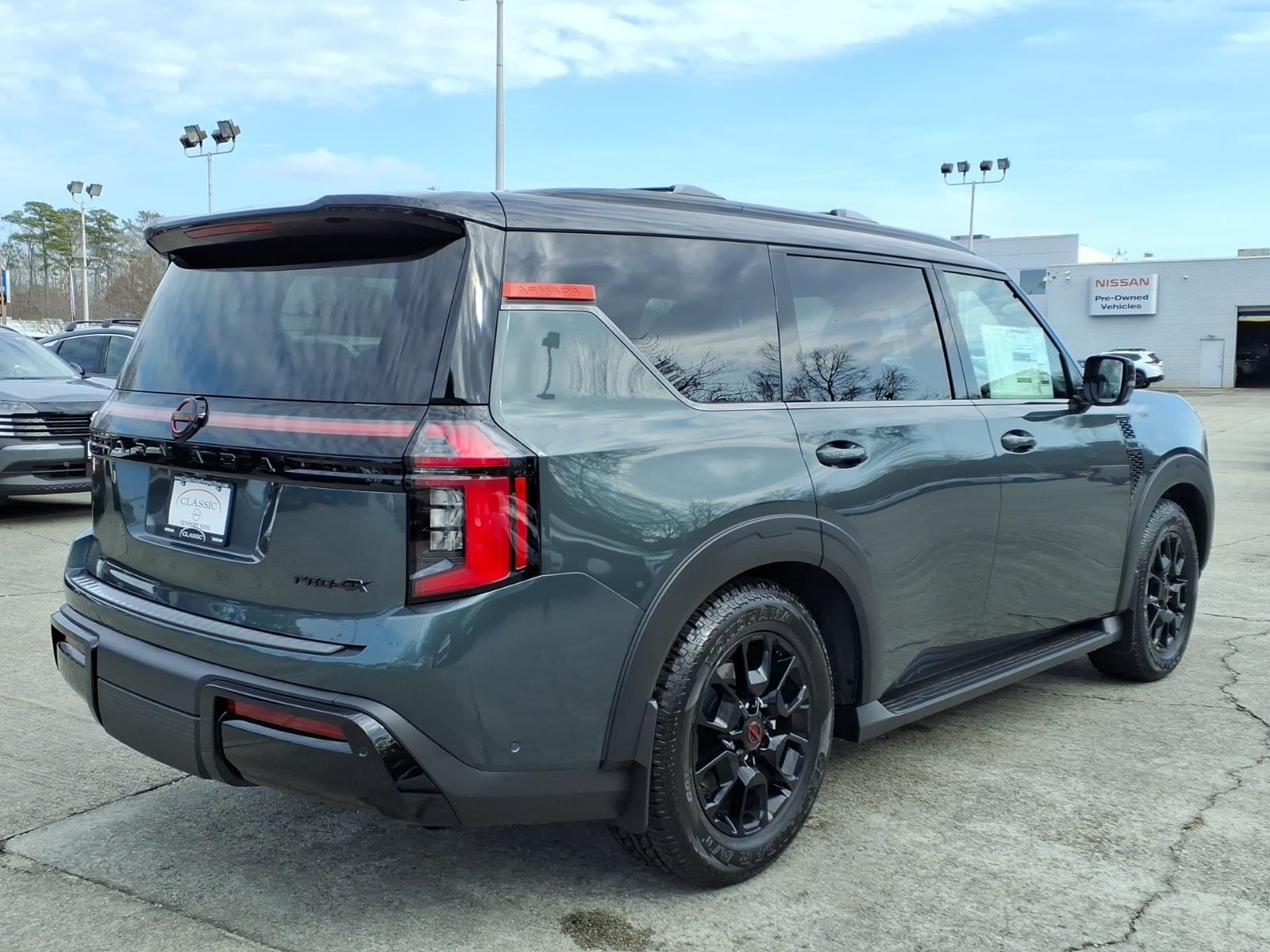 New 2026 Alpine Metallic/Super Black Nissan PRO-4X image 7