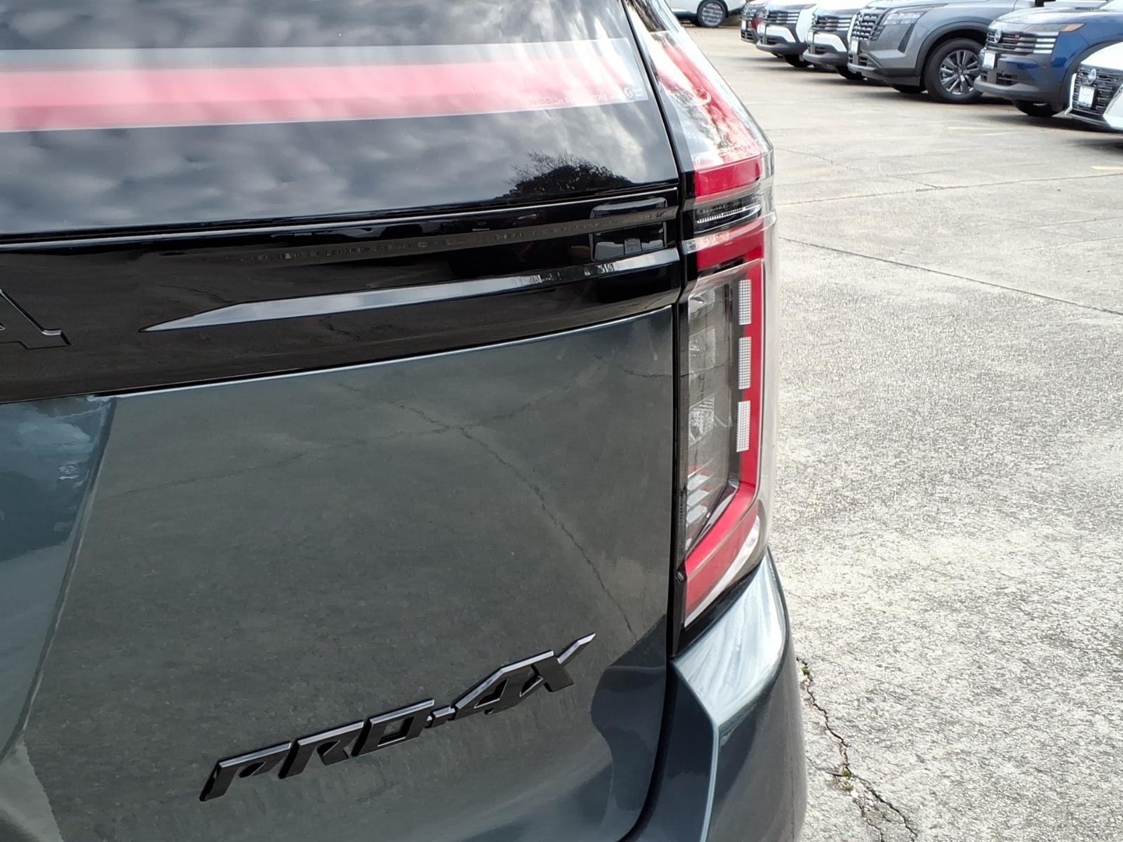 New 2026 Alpine Metallic/Super Black Nissan PRO-4X image 9