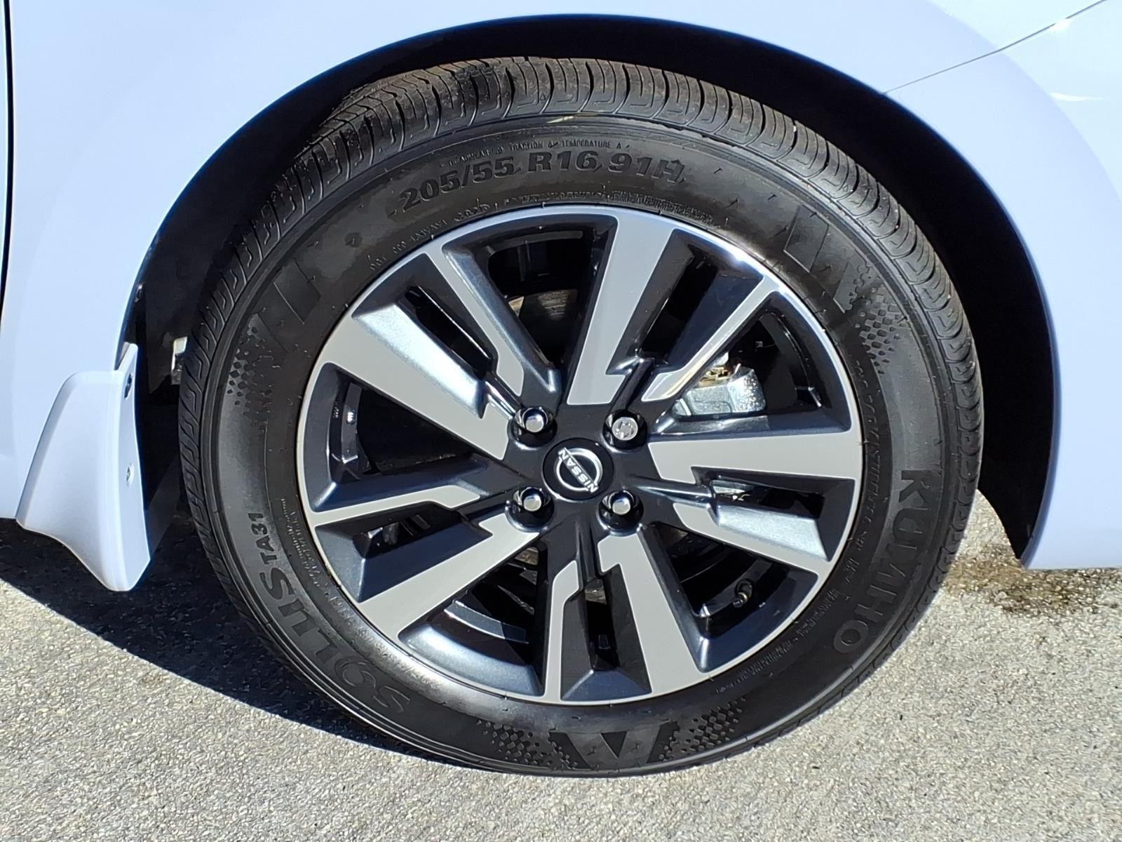 New 2025 Gray Sky Pearl Nissan SV image 4