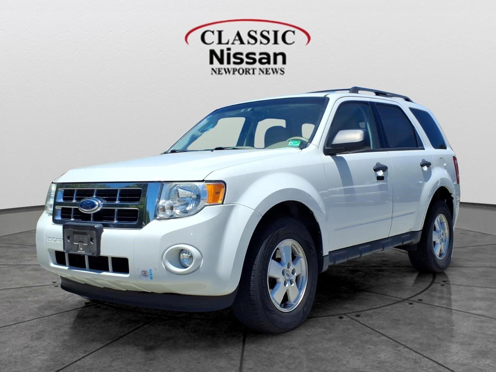 White Suede 2012 Ford Escape XLT AWD SUV / Crossover All-Wheel Drive 6-Speed Automatic Overdrive